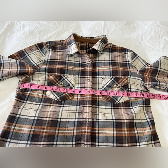 Kuhl | Women’s SZ Small | Brown Plaid Snap Front Flannel Shirt - Picture 6 of 11